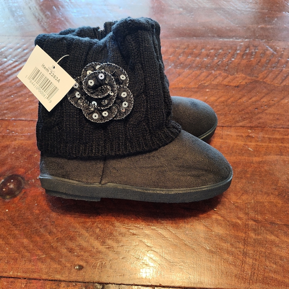 New Girls Black Flower knit and faux snow boots size Little Kid 11